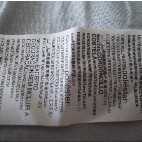 Under Armour® ‘Threadborne’ Heat Gear Athletic Top Size Small - Picture 7 of 9